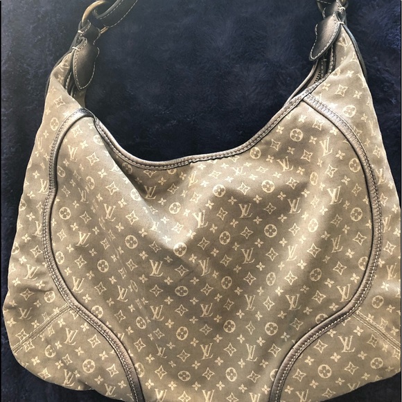 Louis Vuitton bag Authentic - Picture 2 of 3